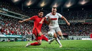 Corea del Sur y Chequia disputan un balón en un partido intenso del Mundial 2026.